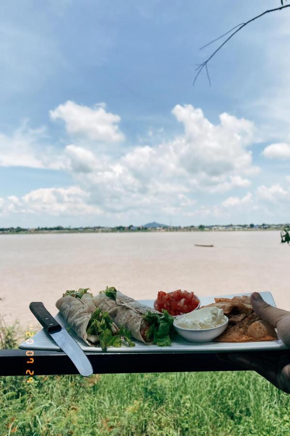 Pilgrim's Kitchen&Inn Savannakhet Exterior foto
